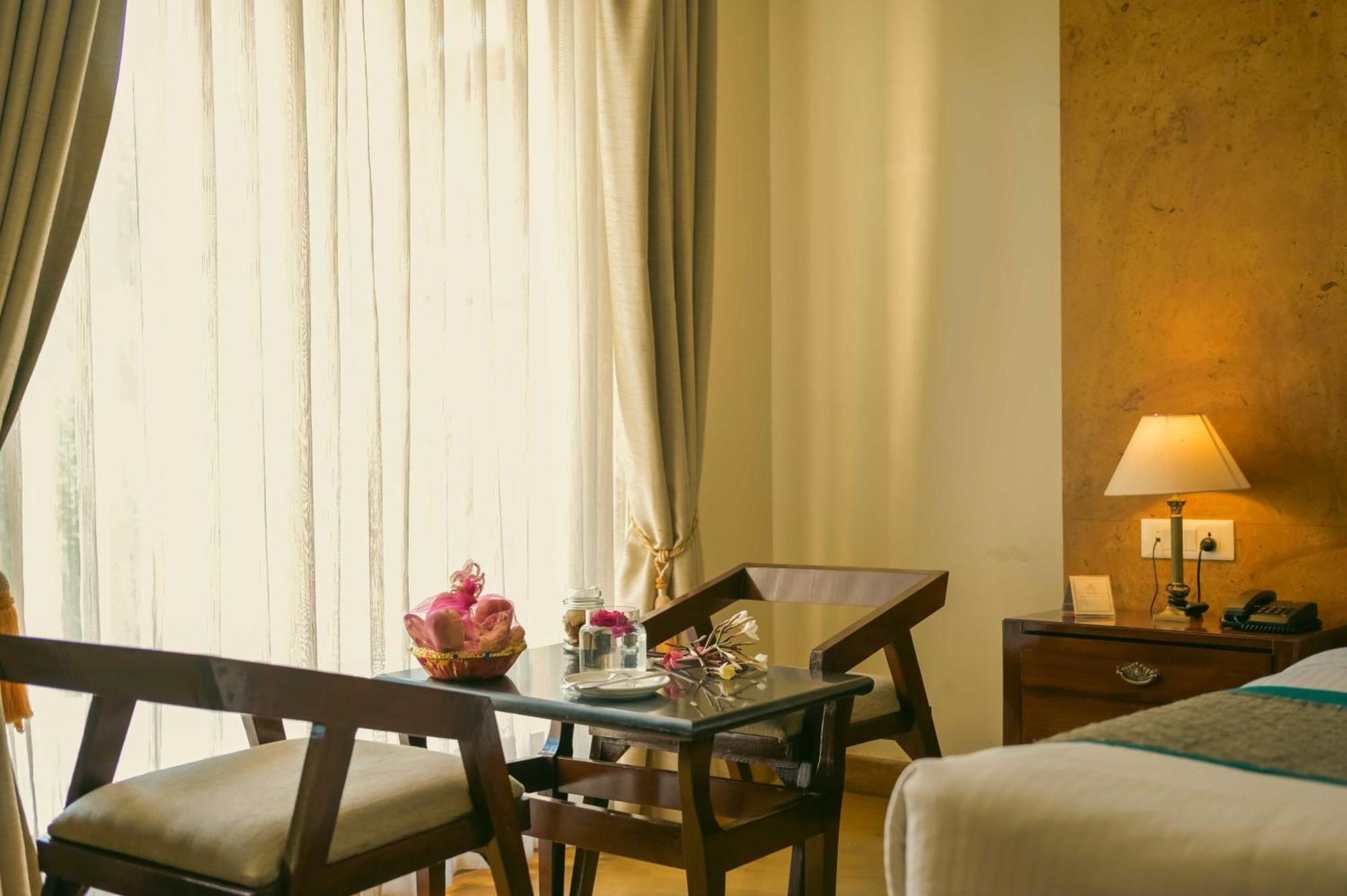 סוואי מדופור Abhyaran Resort & Spa Ranthambore מראה חיצוני תמונה