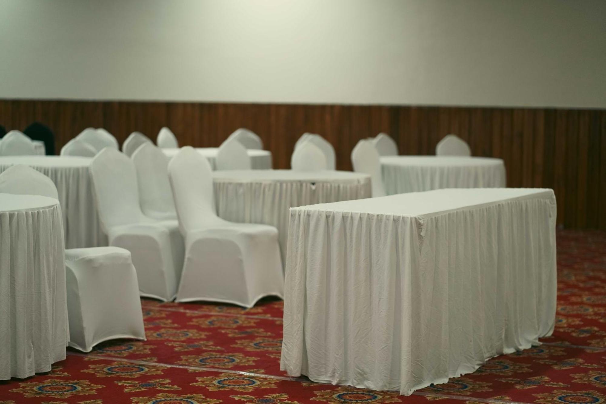 סוואי מדופור Abhyaran Resort & Spa Ranthambore מראה חיצוני תמונה