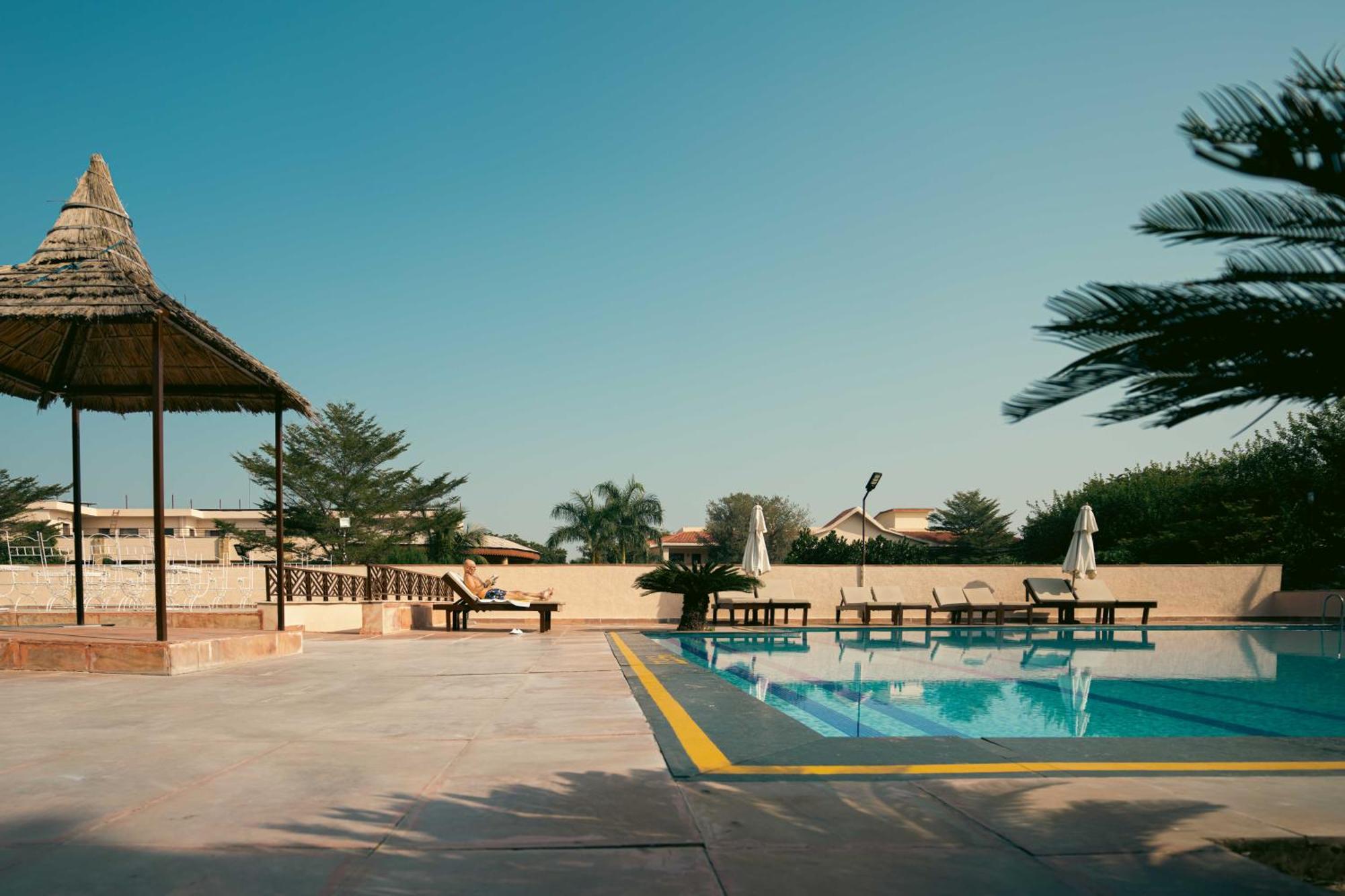 סוואי מדופור Abhyaran Resort & Spa Ranthambore מראה חיצוני תמונה