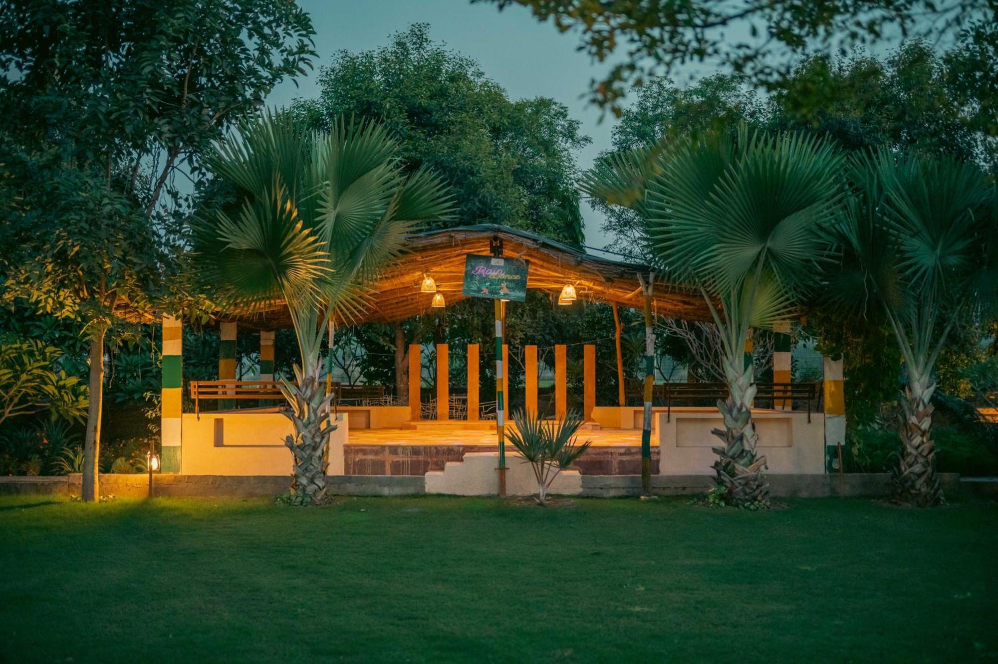 סוואי מדופור Abhyaran Resort & Spa Ranthambore מראה חיצוני תמונה