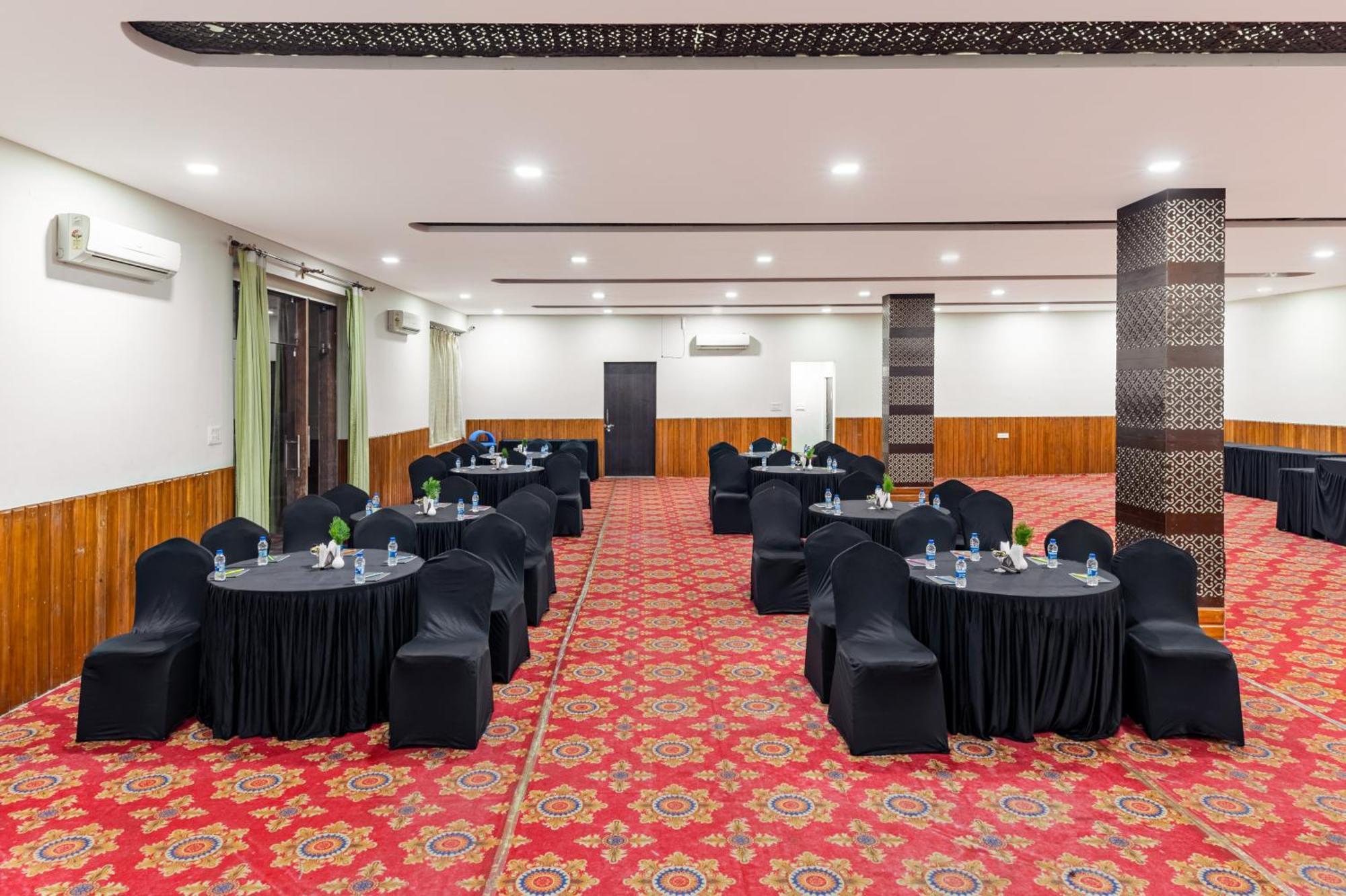 סוואי מדופור Abhyaran Resort & Spa Ranthambore מראה חיצוני תמונה
