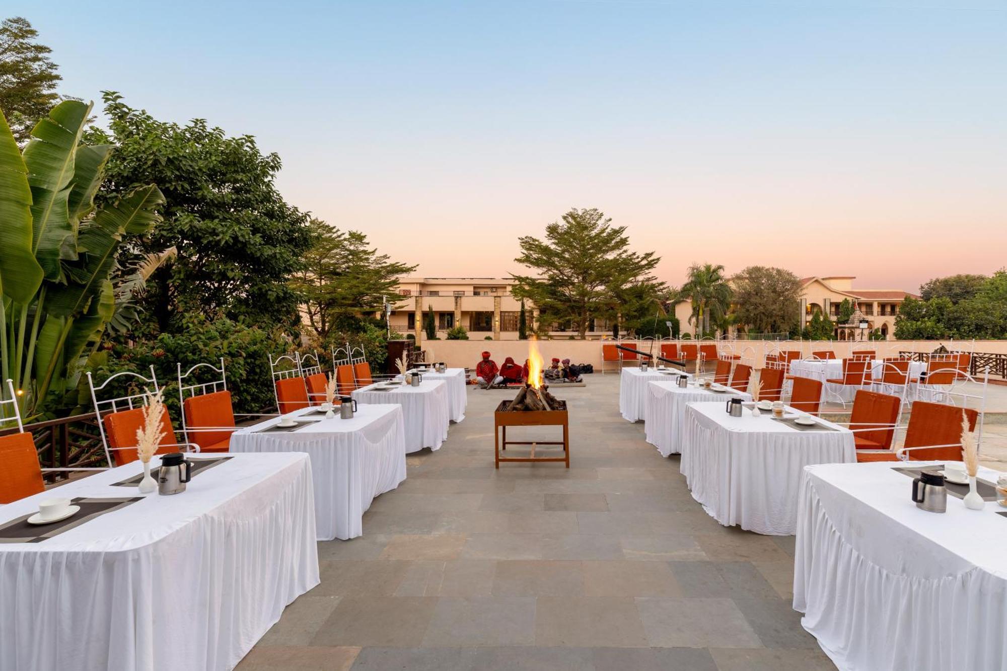 סוואי מדופור Abhyaran Resort & Spa Ranthambore מראה חיצוני תמונה
